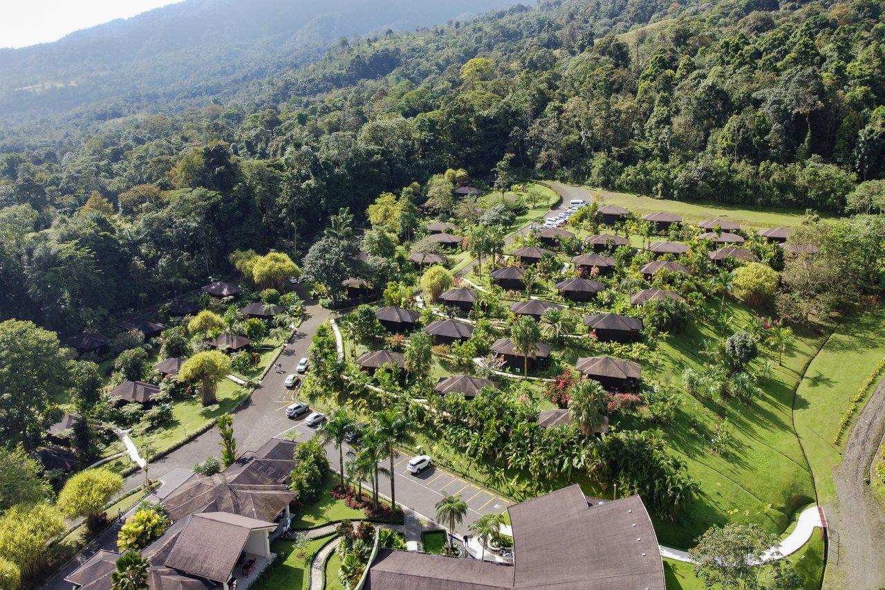 Hotel Lomas Del Volcan La Fortuna Екстериор снимка