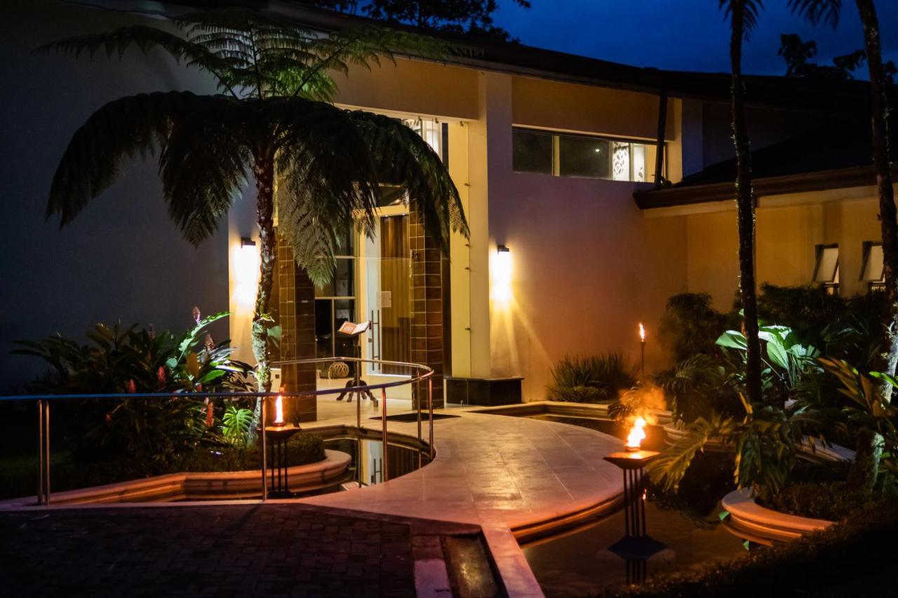 Hotel Lomas Del Volcan La Fortuna Екстериор снимка