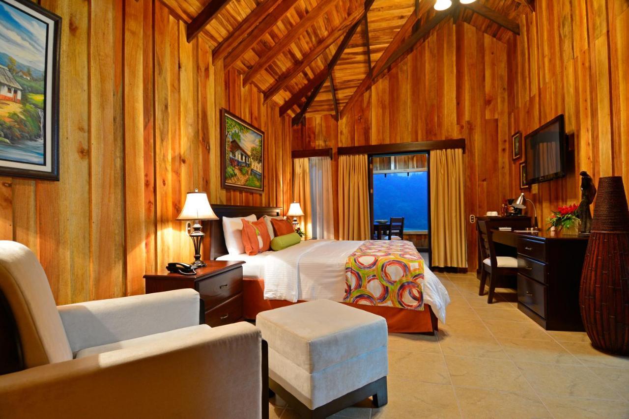 Hotel Lomas Del Volcan La Fortuna Екстериор снимка